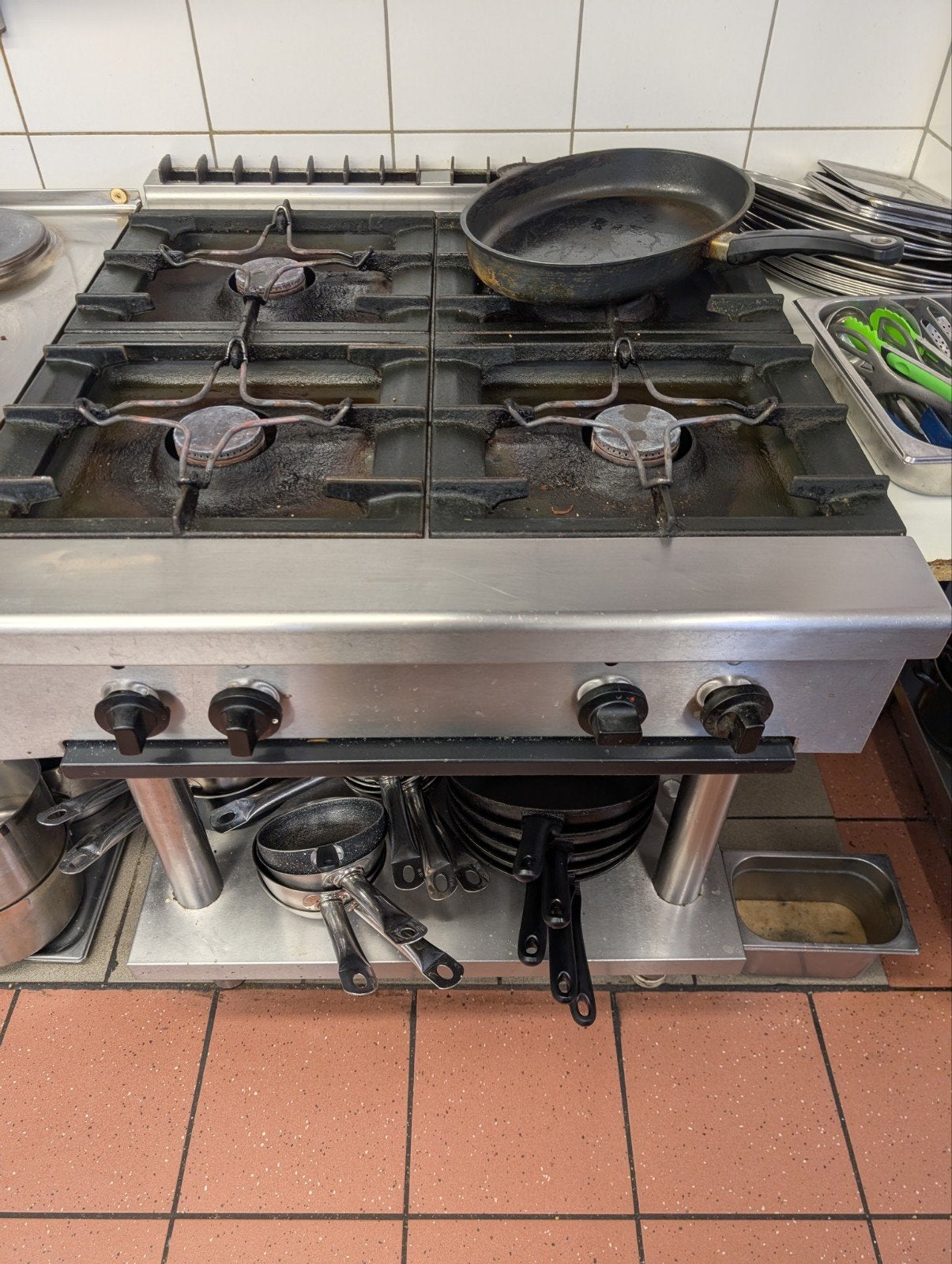 Horeca gasfornuis, Witgoed en Apparatuur, Fornuizen, Ophalen, Gebruikt, 60 cm of meer, 4 kookzones