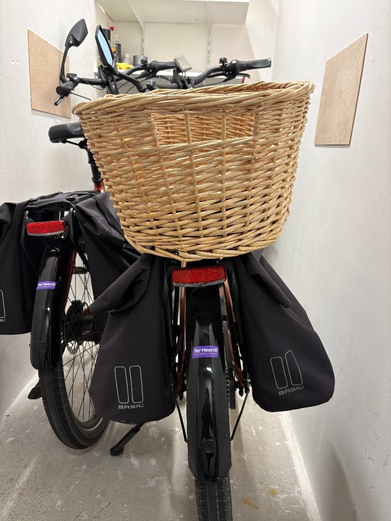 Honden Fietsmanden van Riet met kussens 2x, Fietsen en Brommers, Ophalen, Gebruikt, Fietsmand, Onbekend