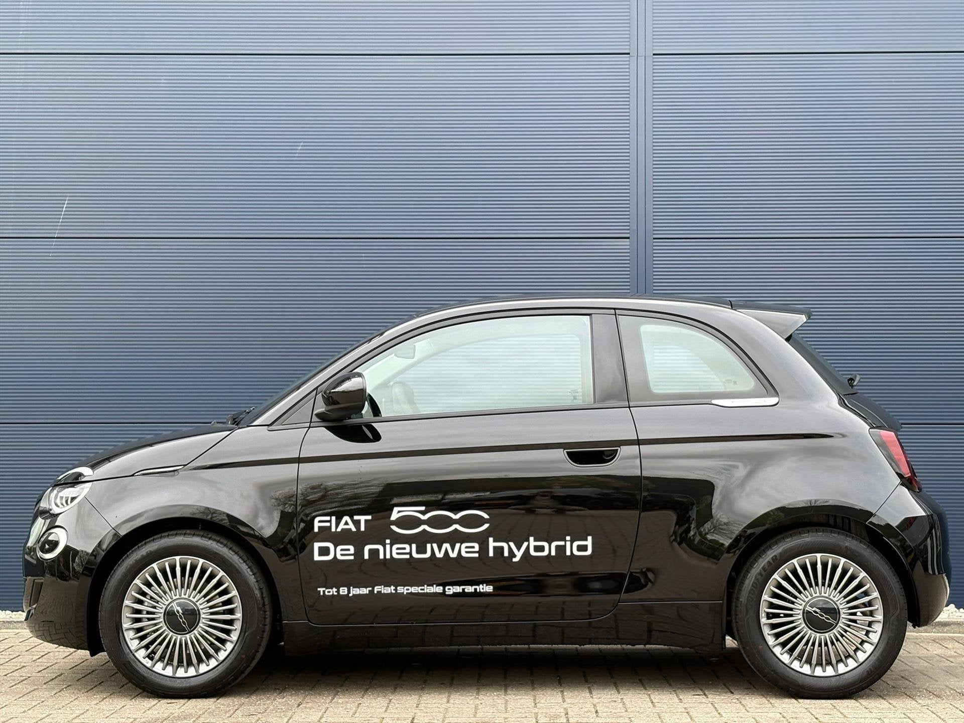 Fiat 500 1.0 Hybrid 65pk Torino Launch Edition | Climate Con, Stof, Euro 6, 4 stoelen, Zwart