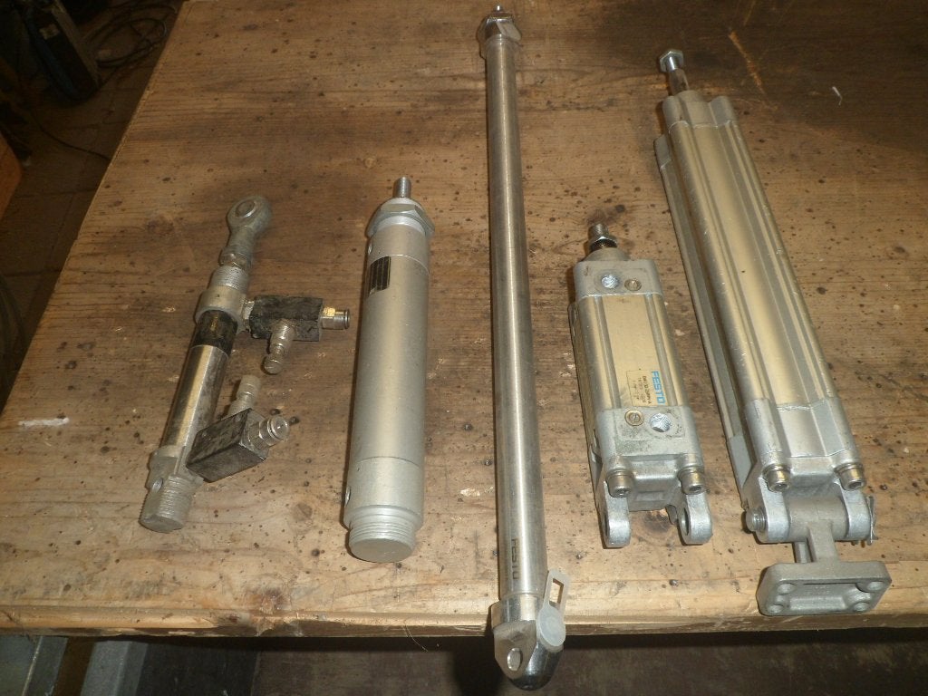 5 luchtcilinders, Doe-het-zelf en Verbouw, Gereedschap | Machine-onderdelen en Toebehoren, Ophalen of Verzenden, Gebruikt