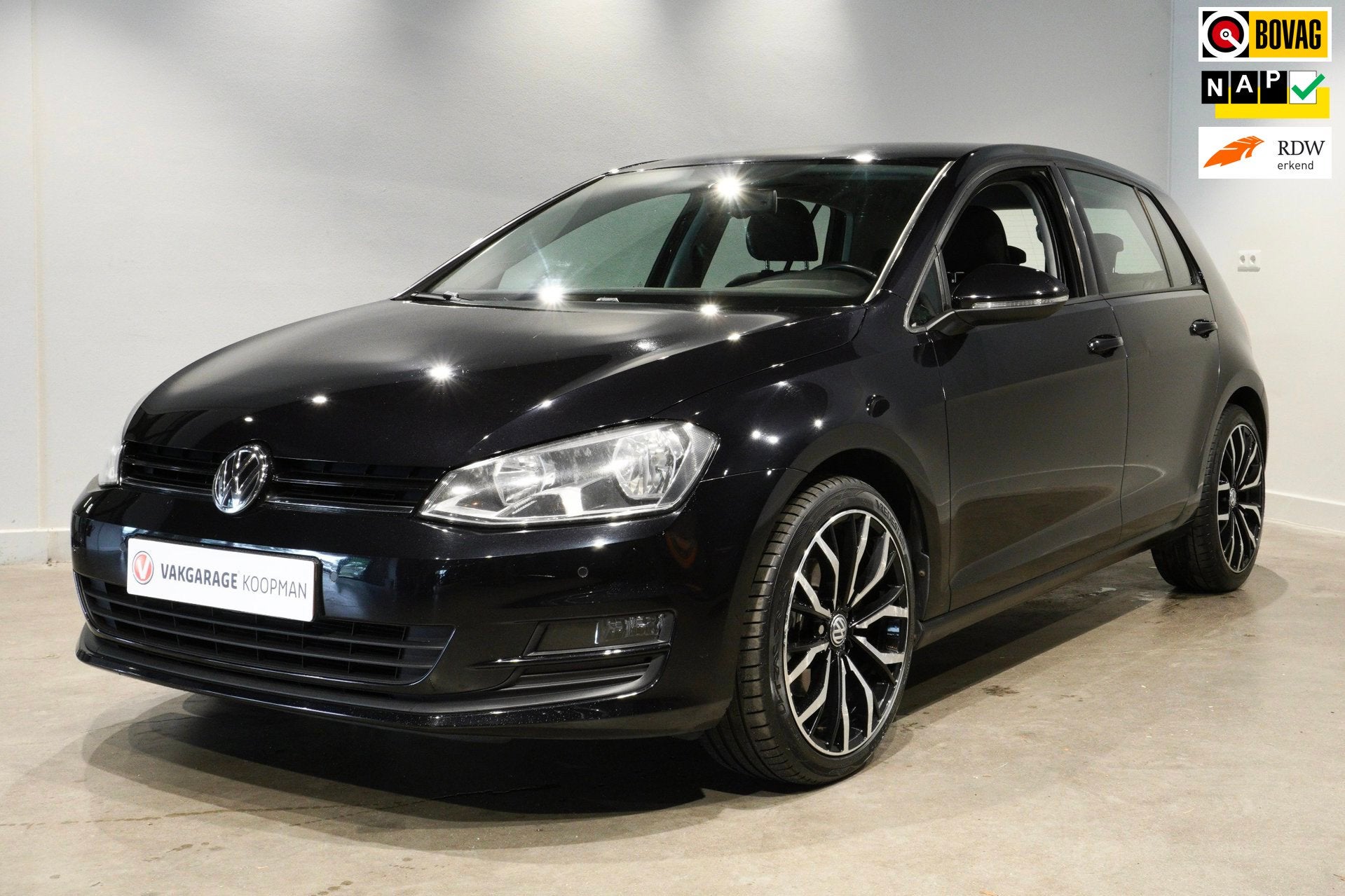Volkswagen Golf 1.2 TSI Comfortline Trekhaak|Cruise|NAP, Voorwielaandrijving, Euro 5, Gebruikt, Zwart