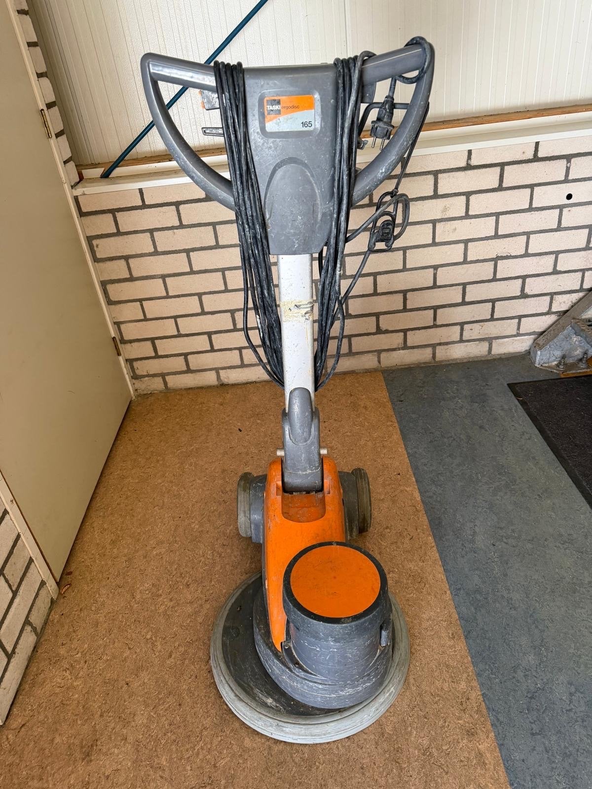 Diversey Taski Eenschijfmachine Ergodisc 165, Doe-het-zelf en Verbouw, Reinigingsmachines, Ophalen, Gebruikt, Schrobmachine