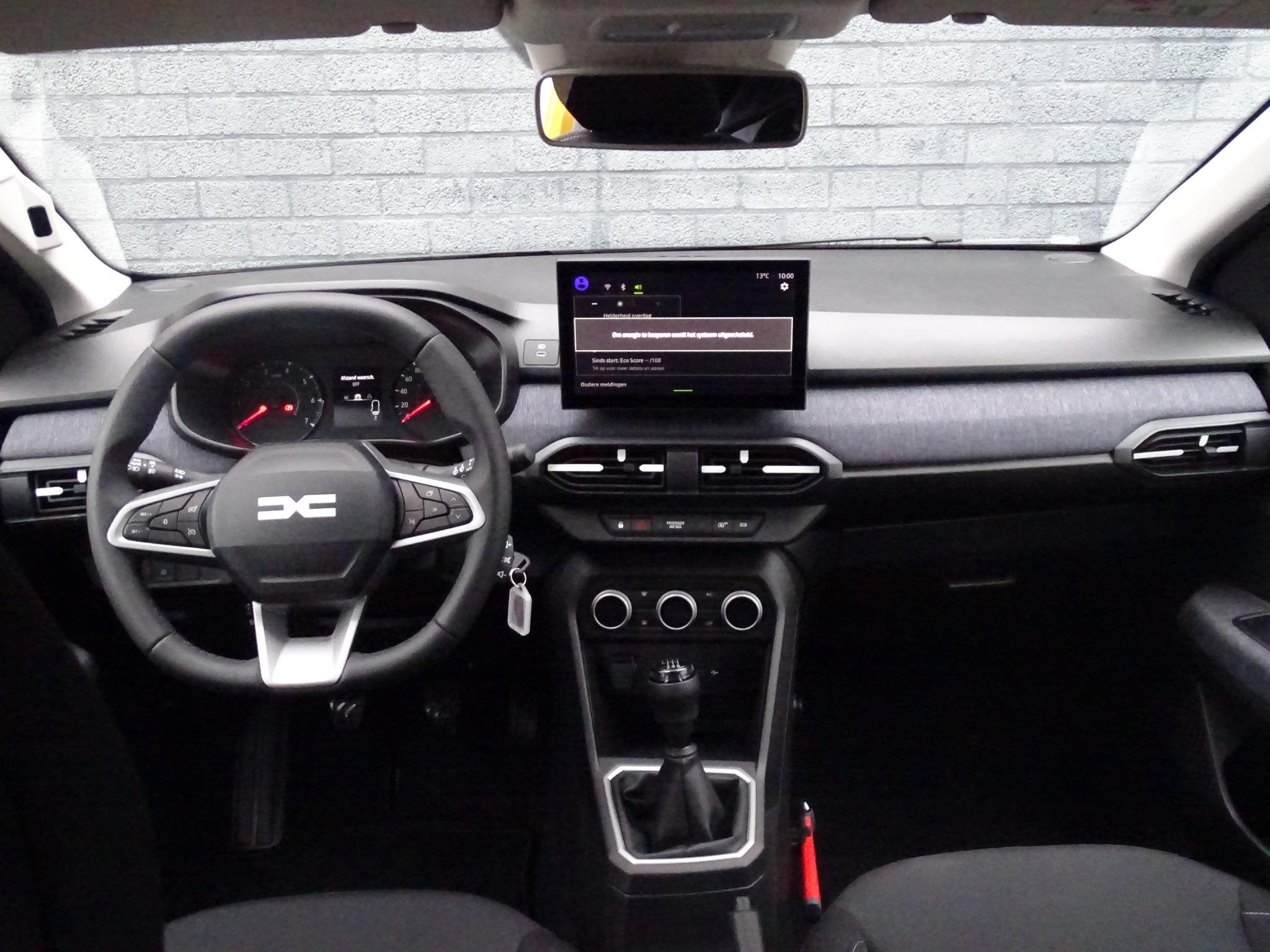 Dacia Sandero 1.0 TCe 100 limited edition | DEMO | CAMERA /, Auto's, Voorwielaandrijving, 565 kg, Met garantie (alle), 980 kg