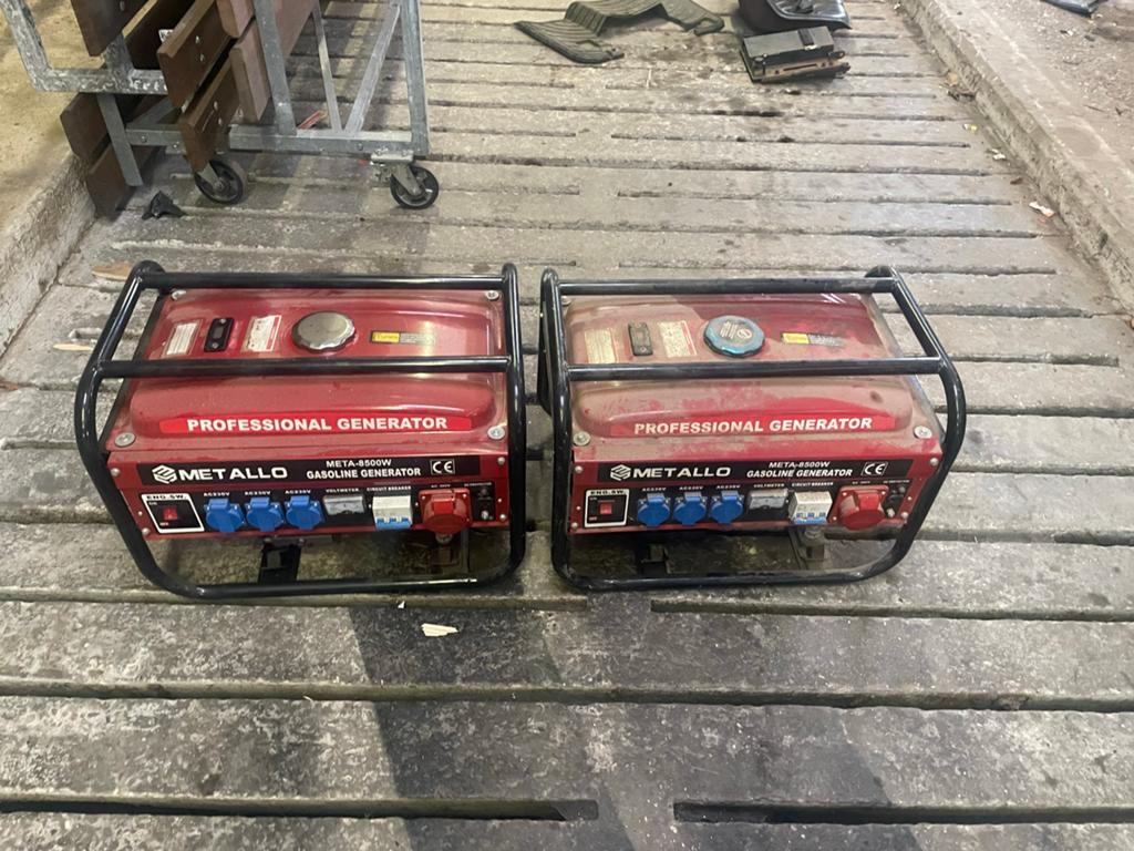 Metallo META-8500W Benzine Generatoren (2 stuks), Doe-het-zelf en Verbouw, Gereedschap | Handgereedschap, Ophalen, Gebruikt