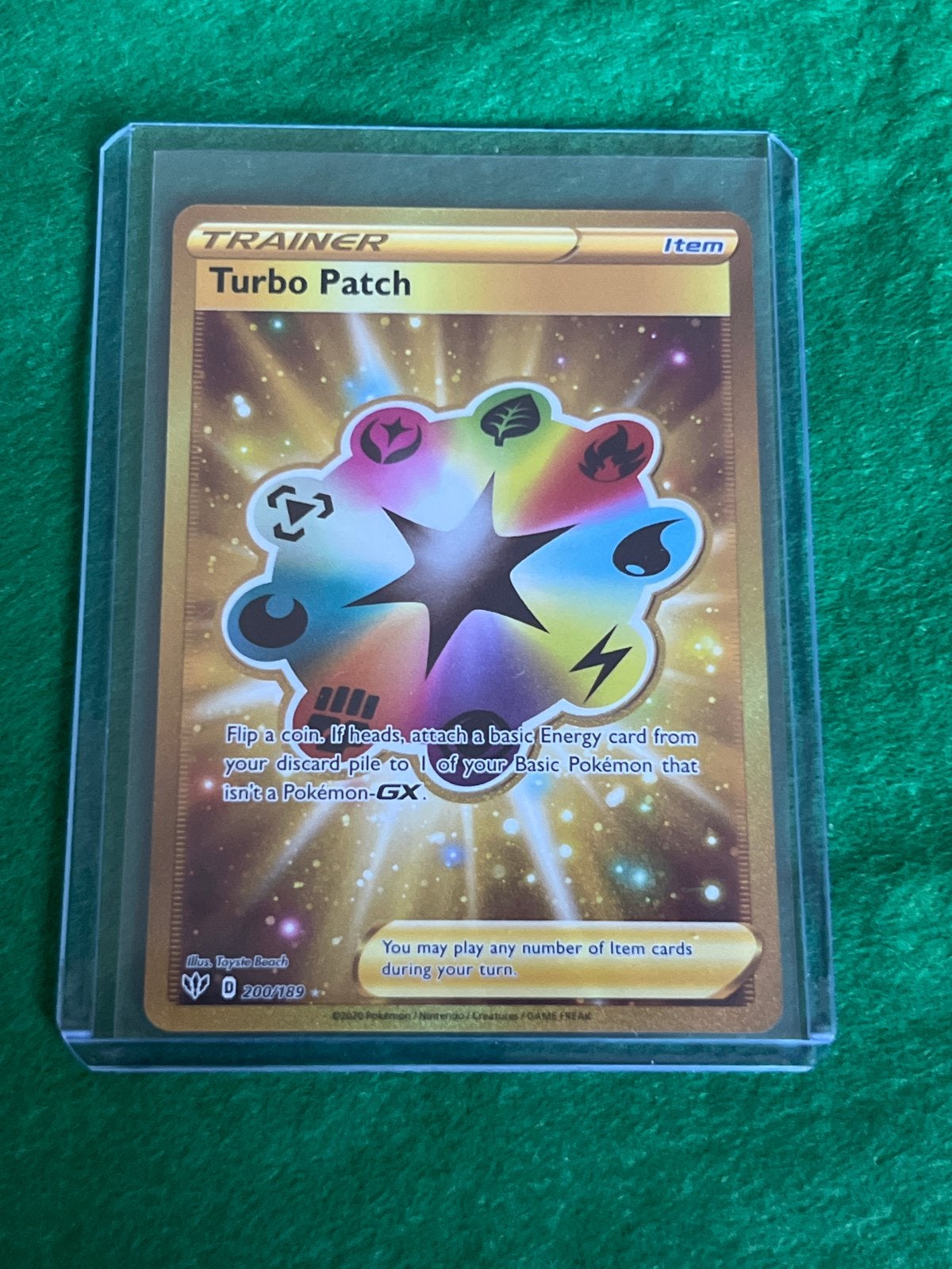 Pokemon TCG Turbo Patch Gold Secret Rare 200/189, Ophalen, Zo goed als nieuw, Losse kaart, Foil