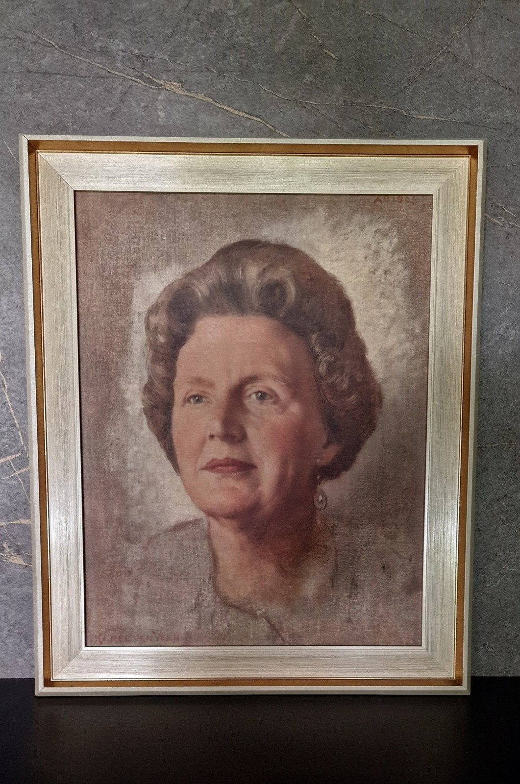 Prachtig antiek schilderij van destijds Koningin Juliana, Ophalen of Verzenden, Gebruikt, Nederland, Kaart, Foto of Prent