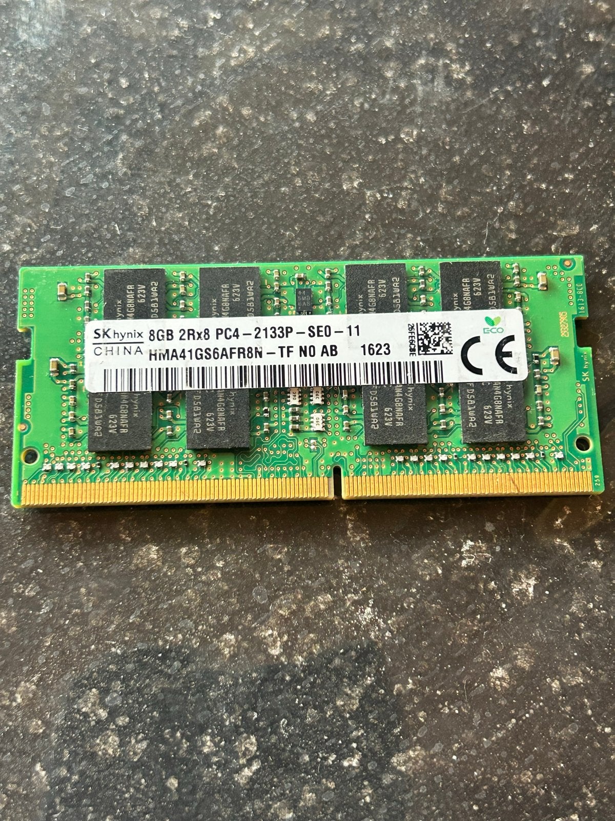 2x SK hynix 8GB DDR4 RAM PC4-2133P Laptop Geheugen, Gebruikt, DDR4, 8 GB, Ophalen of Verzenden
