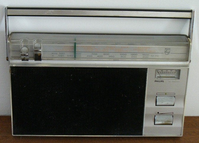GEZOCHT: Philips 50 IC 105 portable radio uit 1969, Audio, Tv en Foto, Radio's, Gebruikt, Radio, Ophalen