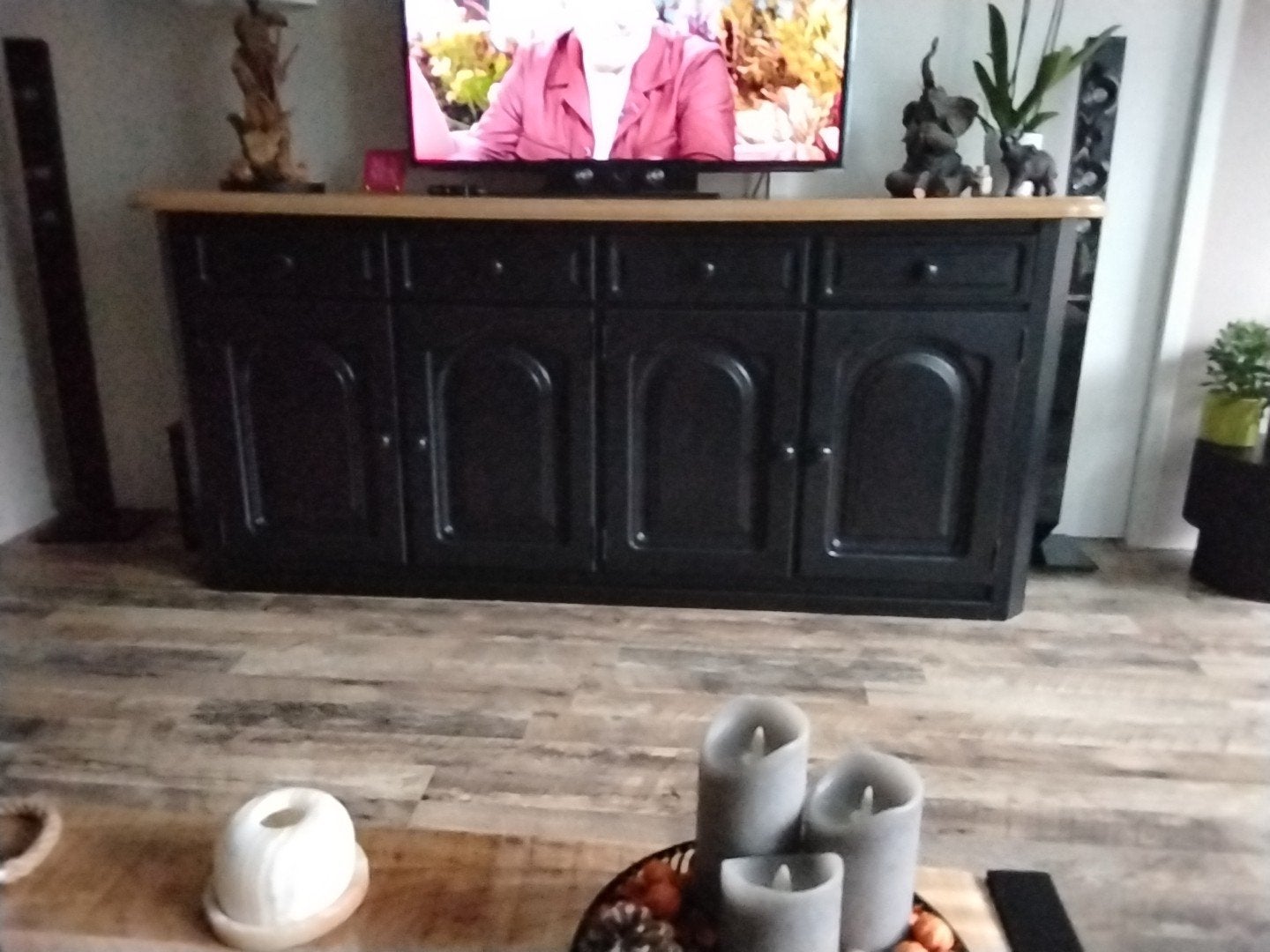 Zwart dressoir met houten blad en 4 deuren, Ophalen, Gebruikt, Met lade(s), Modern landelijk