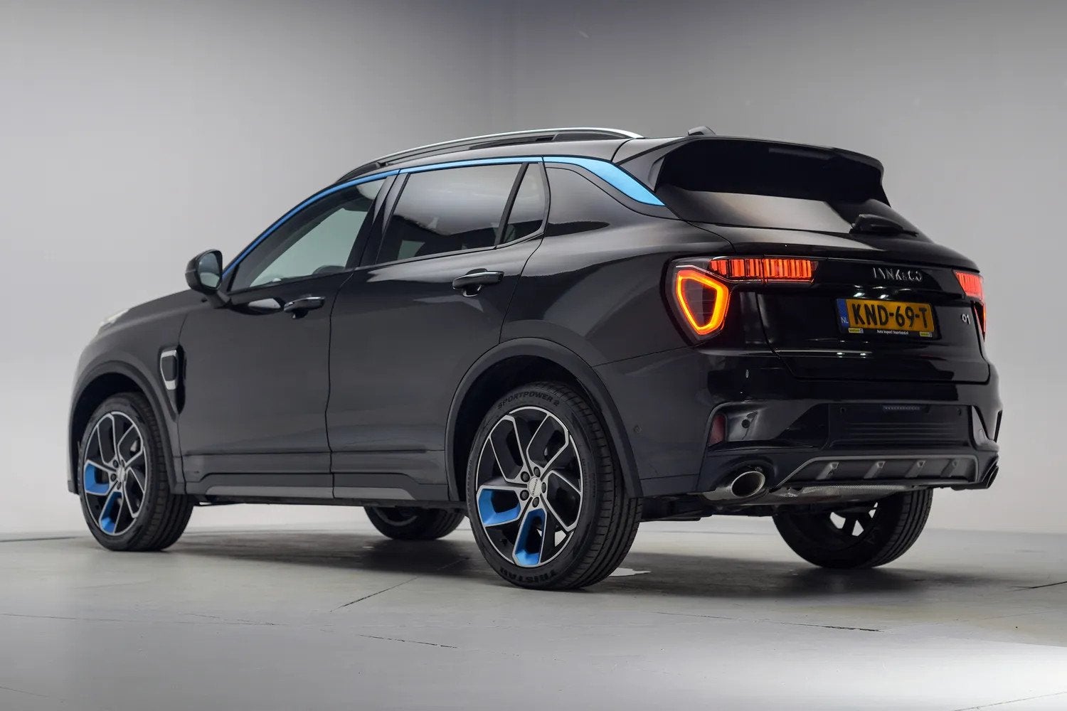 Lynk & Co 01 1.5 PHEV [ Panorama Navi 360-Camera Keyless ], Zwart, Plug-in hybride, Bedrijf, 1854 kg