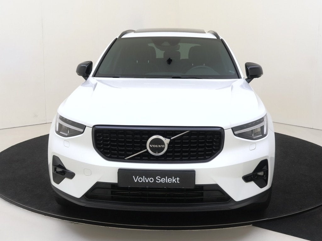 Volvo XC40 T5 Plus Dark | 360° Camera | Panoramadak | Harma, Auto's, Volvo, 12 maanden, 1811 kg, Wit, Plug-in hybride