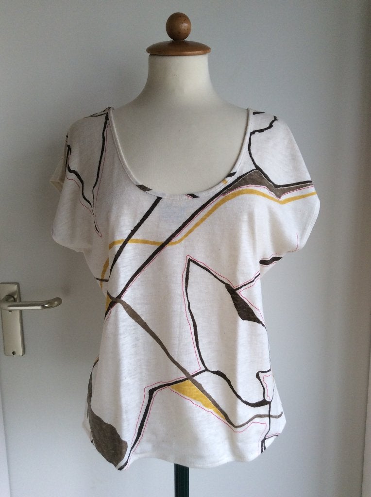 TOP SHIRT LINDA LU beige/geel/bruin 42, Kleding | Dames, Verzenden, Beige, Maat 42/44 (L), Zo goed als nieuw