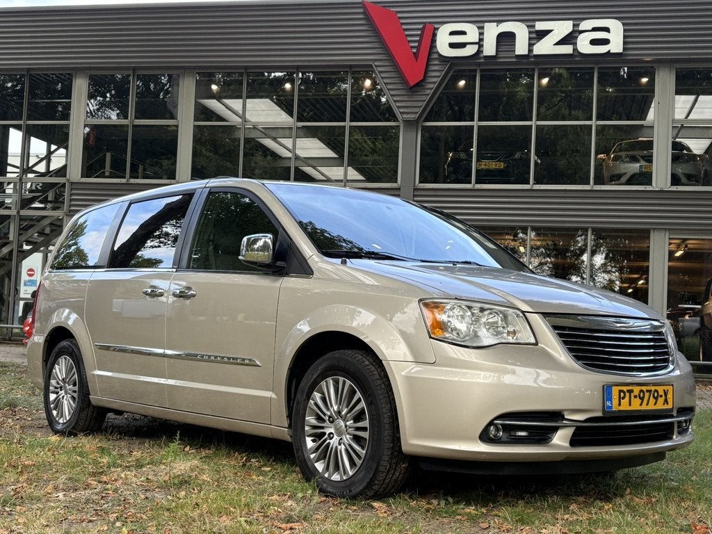 Chrysler Grand Voyager 3.6 V6 Stow & Go LIMITED (bj 2013), Euro 5, Gebruikt, Beige, Overige kleuren