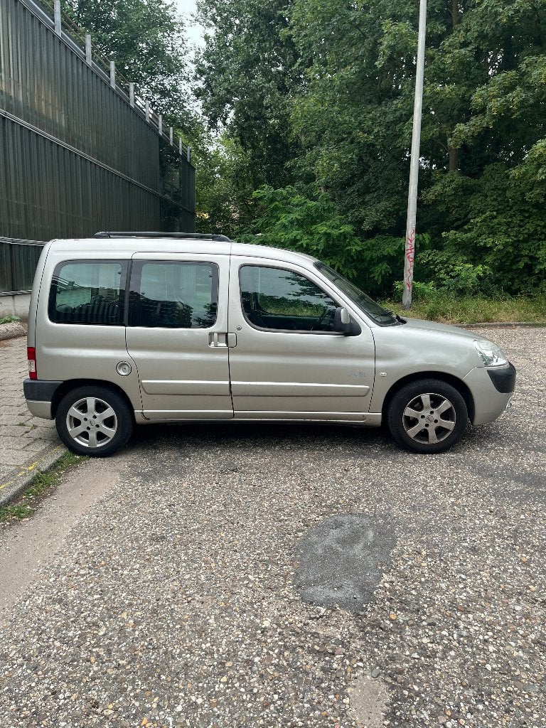 Peugeot partner zenit, Auto's, Stof, 4 cilinders, 1600 cc, 7 stoelen