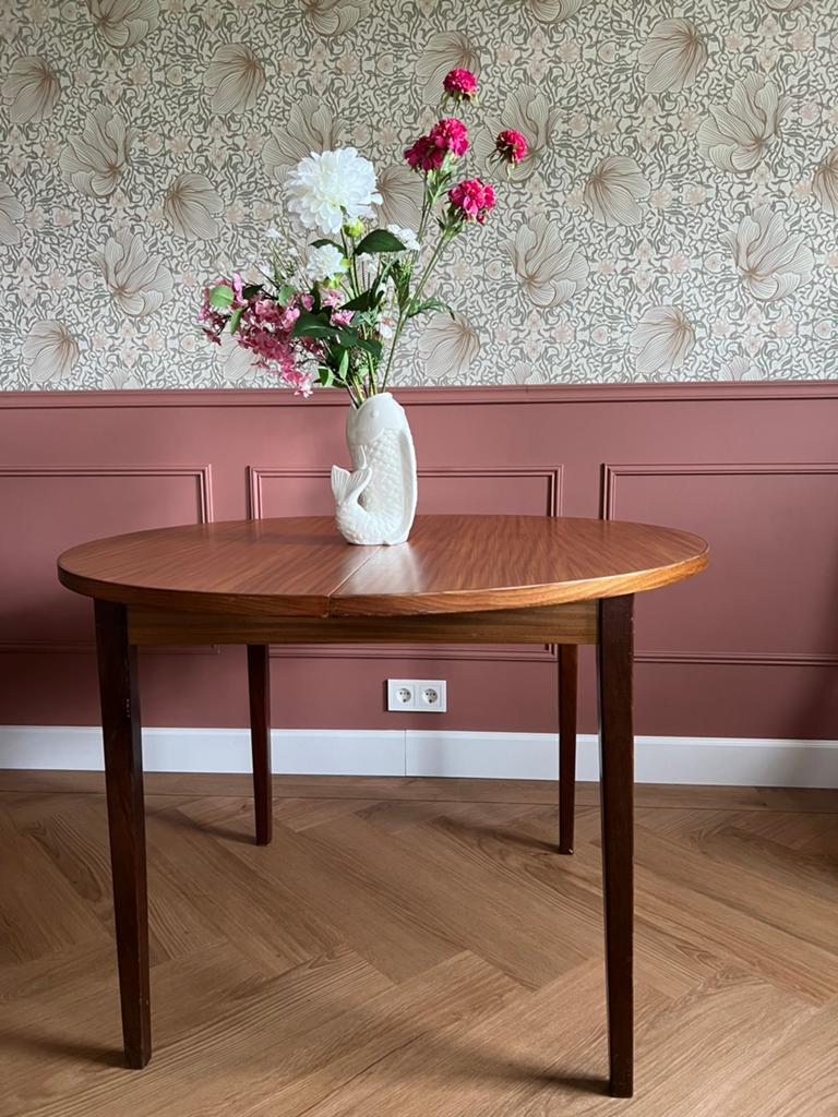 Vintage Teakhouten Eettafel - Rond en Uitschuifbaar, Huis en Inrichting, Tafels | Eettafels, Ophalen, Gebruikt, 100 tot 150 cm