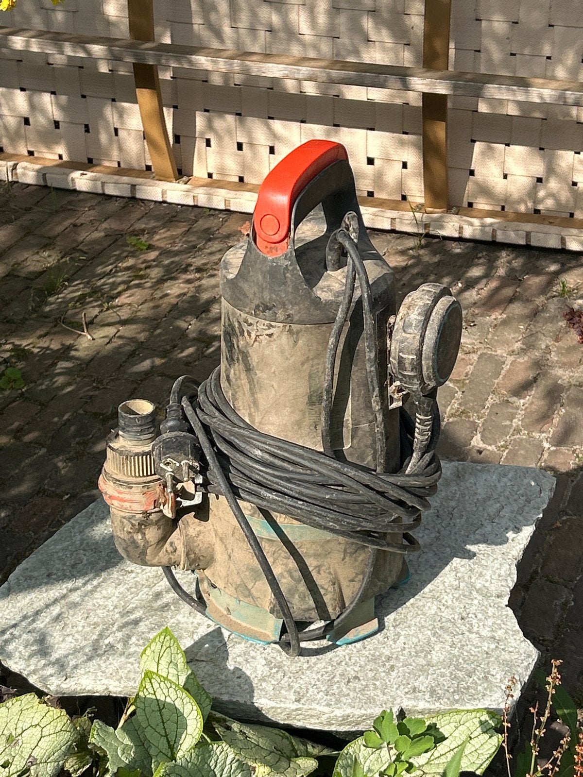 Gardena Dompelpomp 15000 voor vuil en schoon water, Tuin en Terras, Waterpompen, Ophalen, Gebruikt, Elektrisch, Dompelpomp