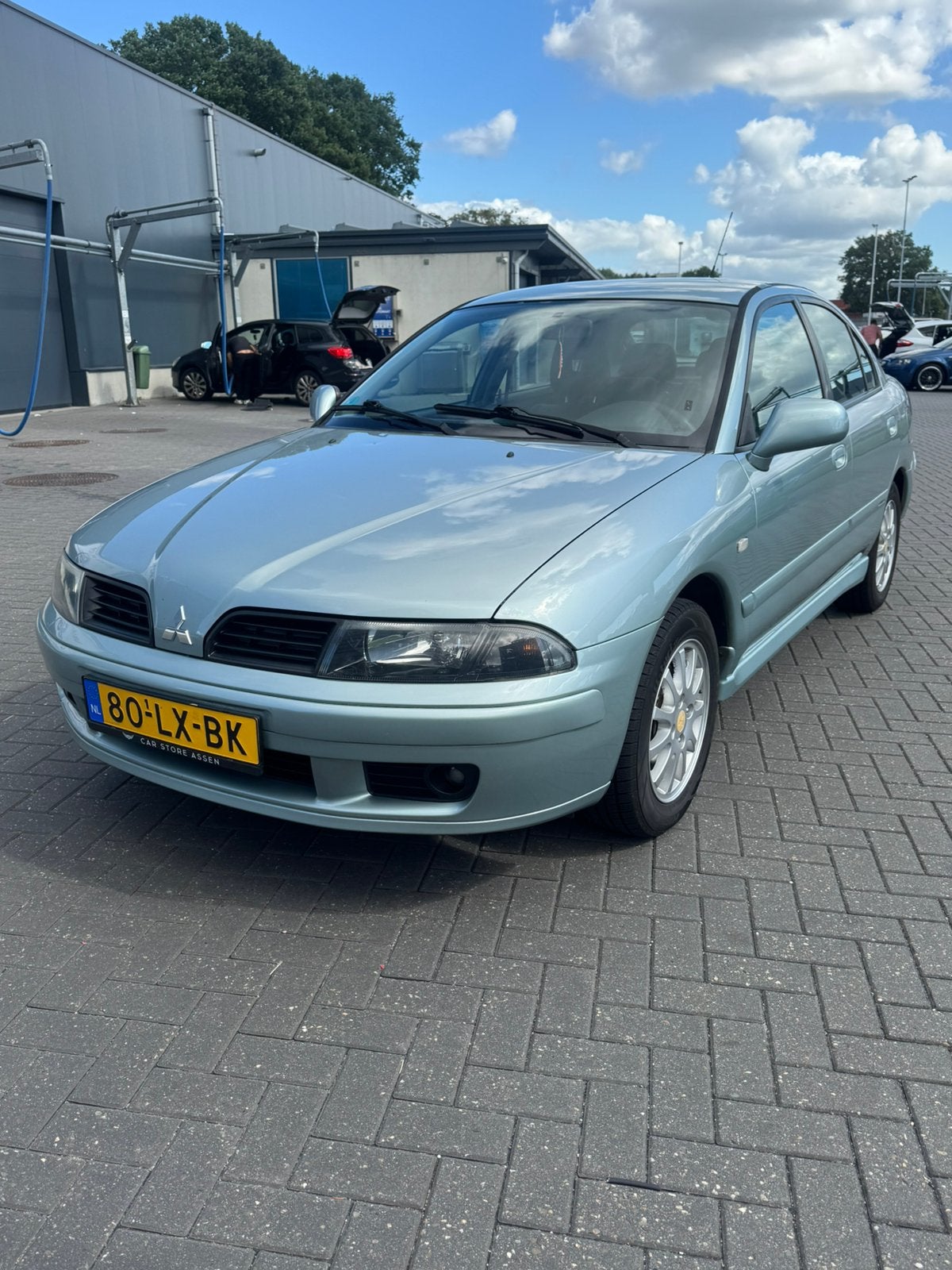 Mitsubishi Carisma 1.8 Shogun SE HB 2003 blauw 209,000km