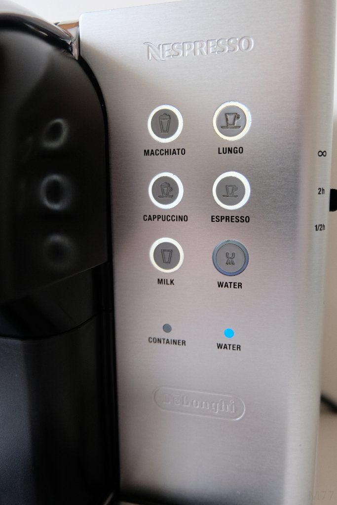 Delonghi Lattissima EN720.M Nespresso Machine zilver, Overige typen, Ophalen of Verzenden, Gebruikt, Zilver