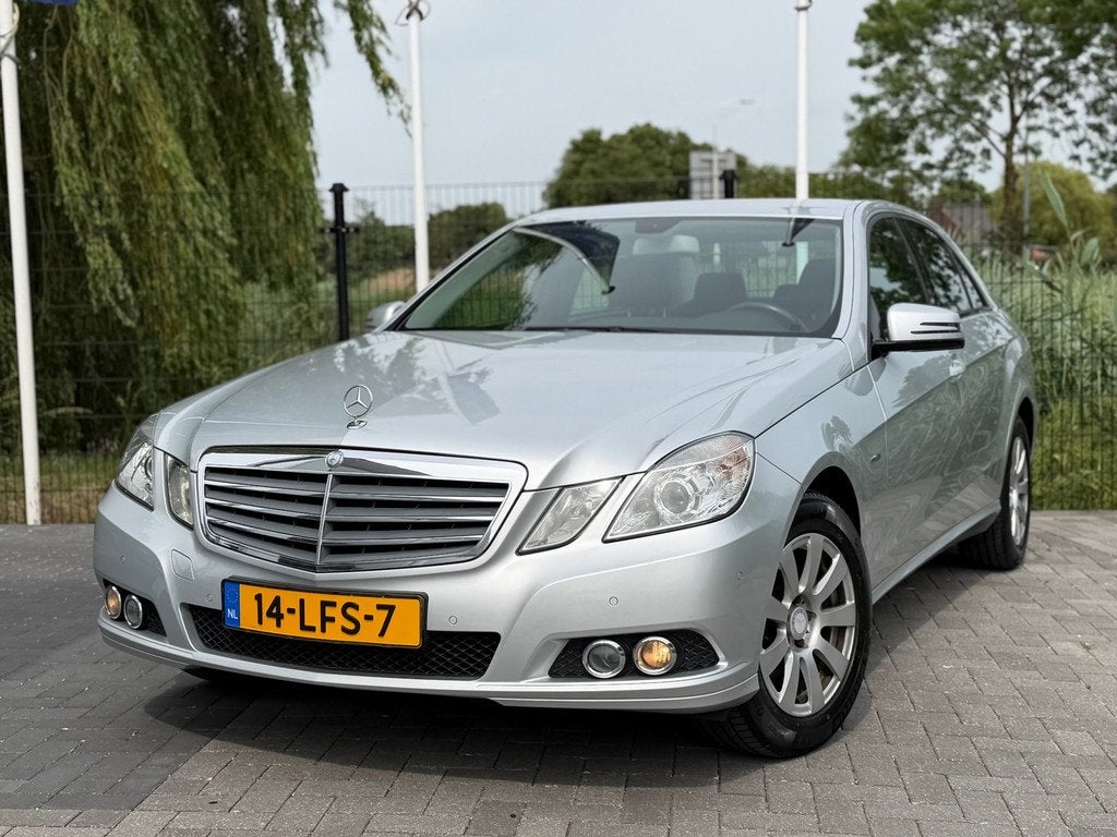 Mercedes-Benz E-klasse 200 CGI Business Class CLIMA / CRUISE, Automatische klimaatregeling, Euro 5, Gebruikt, Zwart