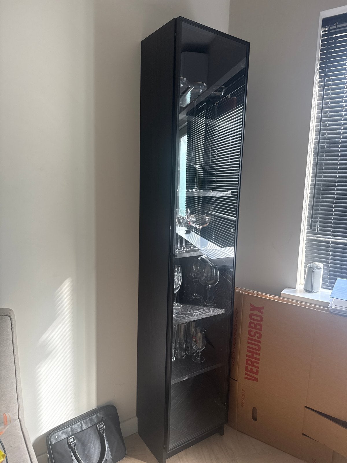 IKEA Glazen Kast - Zwart/Donkerbruin Vitrinekast, Ophalen, Minder dan 50 cm, Gebruikt, 200 cm of meer