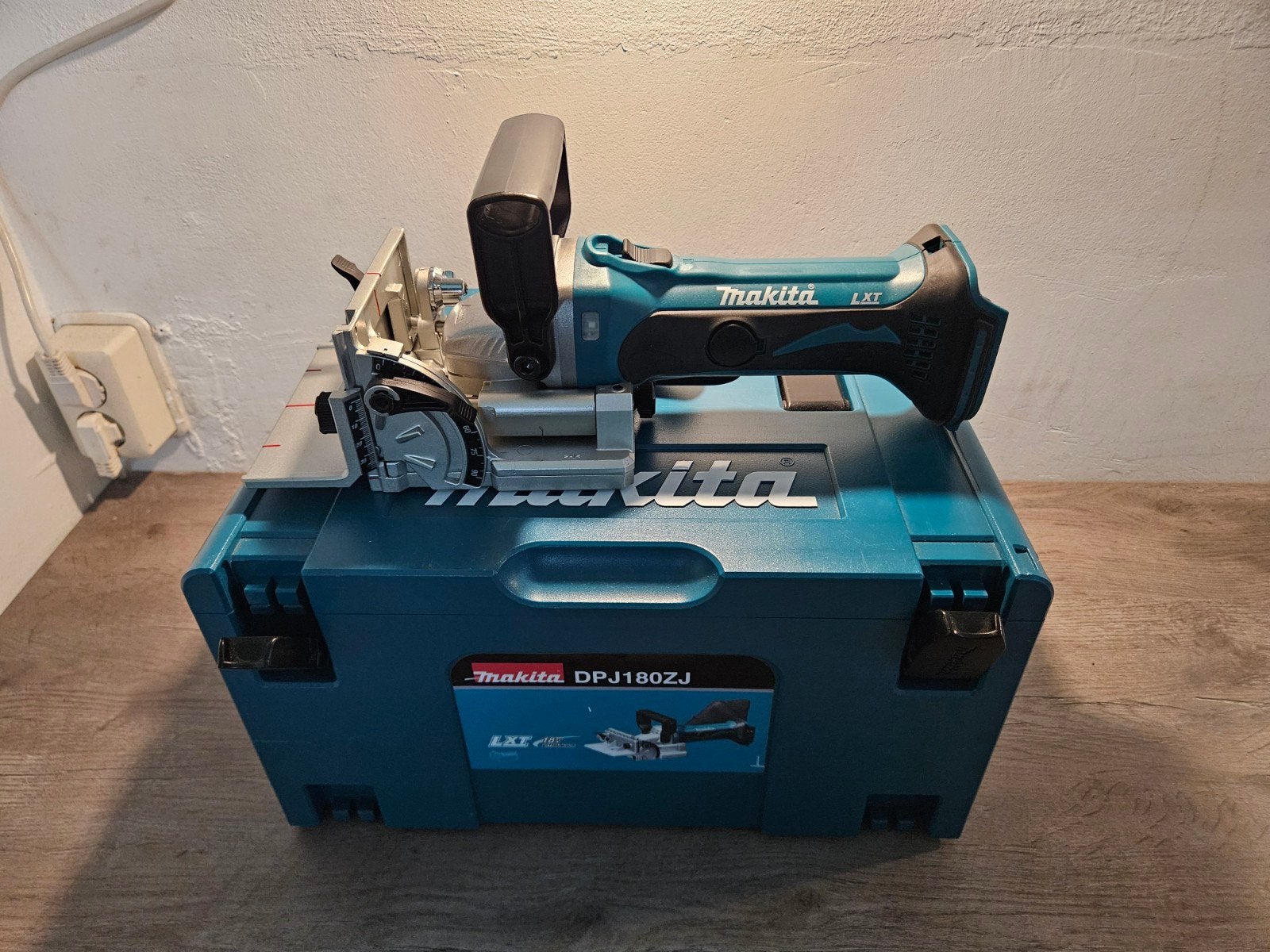 Makita DPJ180ZJ 18V Lamellenfrees Nieuwstaat Mbox, Lamellenfrees, Accu, Nieuw, Ophalen of Verzenden