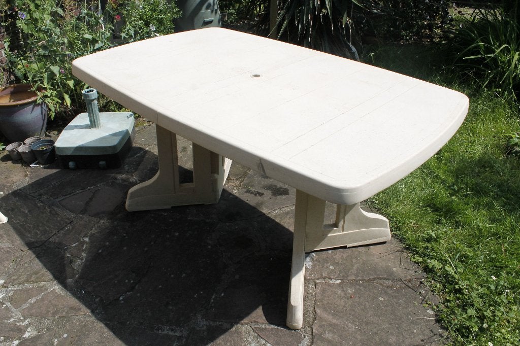 Witte, inklapbare tuintafel 93,5 x 148 cm, Tuin en Terras, Tuintafels, Ophalen, Gebruikt, Rechthoekig, Kunststof