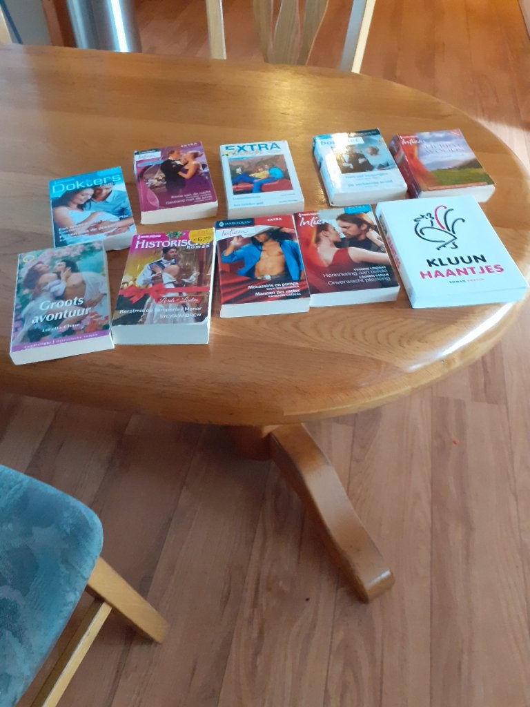 leesboekjes romannetjes, Boeken, Ophalen of Verzenden, Gelezen