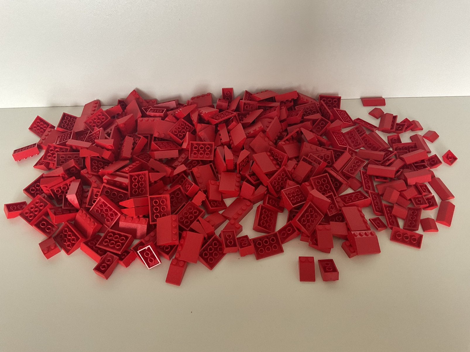 Lego pat pend dakpannen (2x3-4x3), nokpannen (2x2-2x4) rood, Ophalen of Verzenden, Gebruikt, Losse stenen, Lego