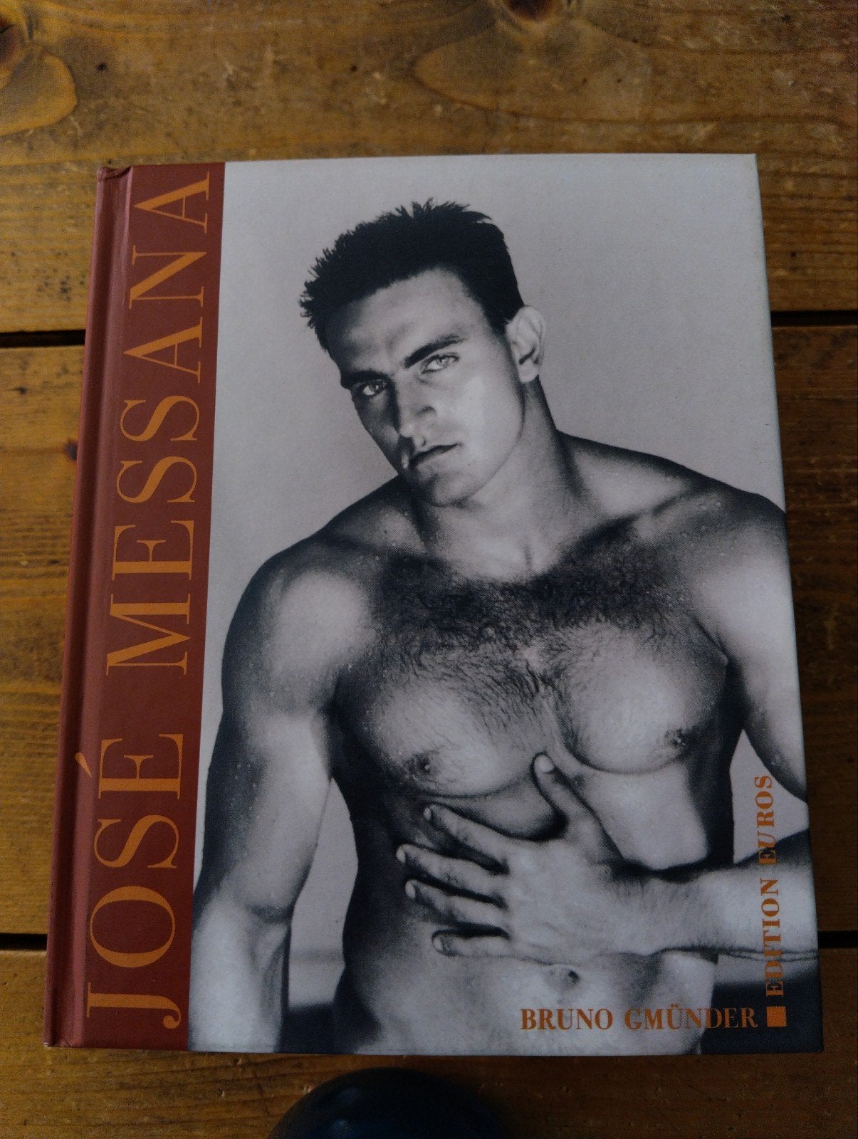 Gay. José Messana - Edition Euros - Fotoboek, Ophalen of Verzenden, Zo goed als nieuw, Fotografie algemeen, José Messana