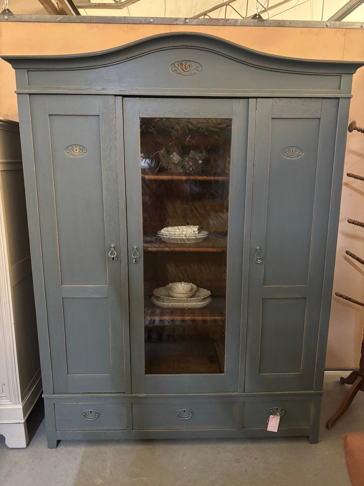 Brocante buffetkast / vitrinekast / kast, Huis en Inrichting, Kasten | Overige, Ophalen, Studio Larilo, Studiolarilo@gmail.com