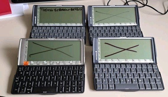 3x defecte Ericsson MC218 + Psion-extra's, Telecommunicatie, Pda's, Overige merken, Symbian, Ophalen of Verzenden, Met stylus of aanraakpen