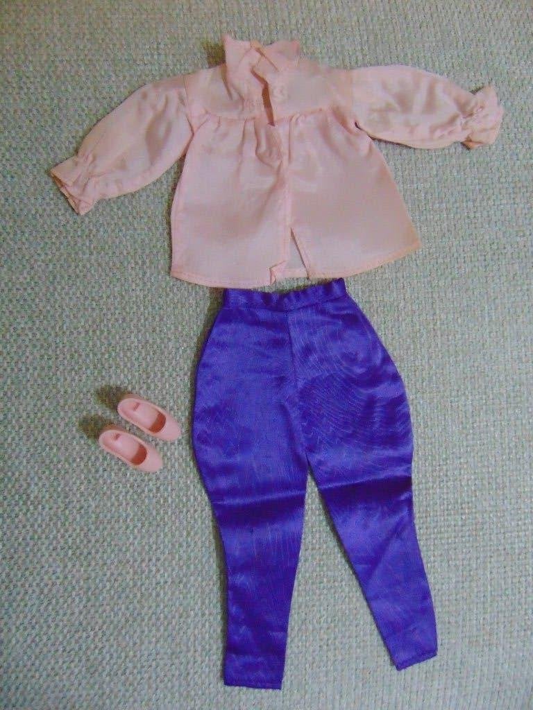 Sindy outfit 1983 Party Fun, Ophalen of Verzenden, Gebruikt, Kleertjes