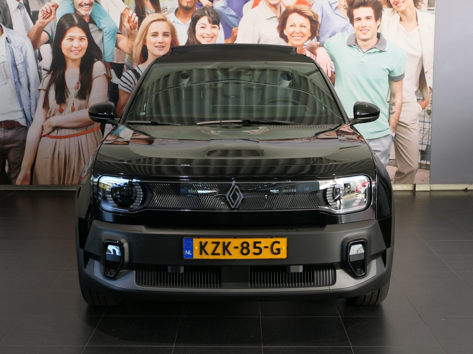 Renault 4 comfort range techno 52 kWh "Plein Sud" *Demo!* -, Auto's, Dealer onderhouden, Adaptive Cruise Control, Gebruikt, 750 kg