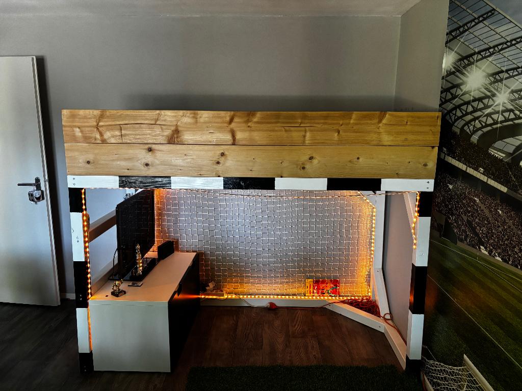Hoogslaper voetbal thema, Huis en Inrichting, Slaapkamer | Stapelbedden en Hoogslapers, Ophalen, Hoogslaper, Eenpersoons, 210 cm