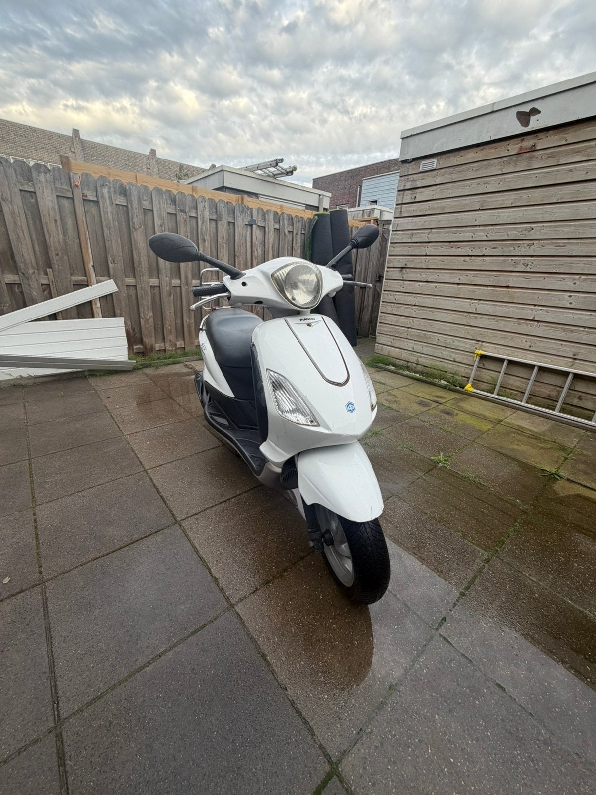 Piaggio fly 50cc, Ophalen, Maximaal 45 km/u, Zo goed als nieuw, Fly