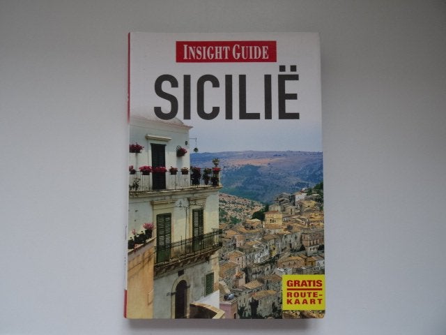 Sicilie ; insight guide reisgids , met de wegenkaart, Boeken, Overige merken, Europa, Ophalen of Verzenden, Zo goed als nieuw