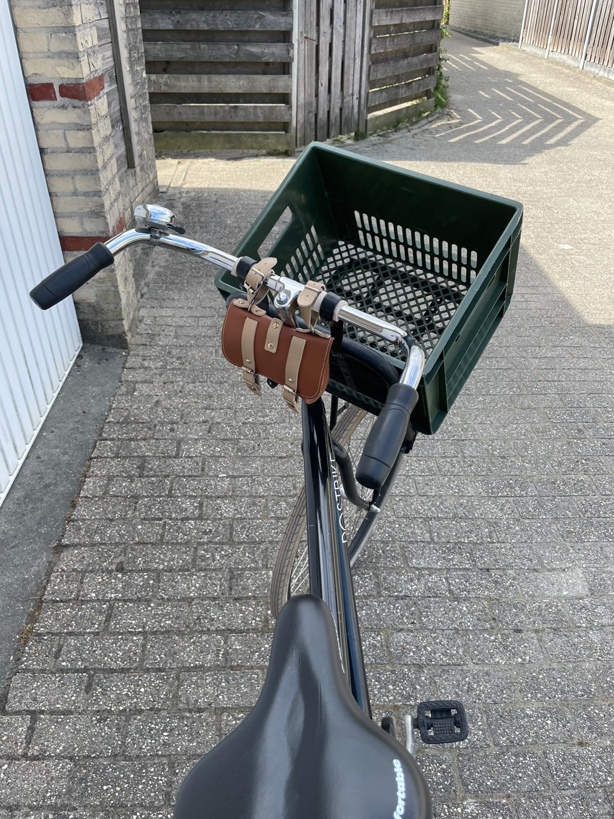 Opa fiets met mand, Ophalen, Zo goed als nieuw