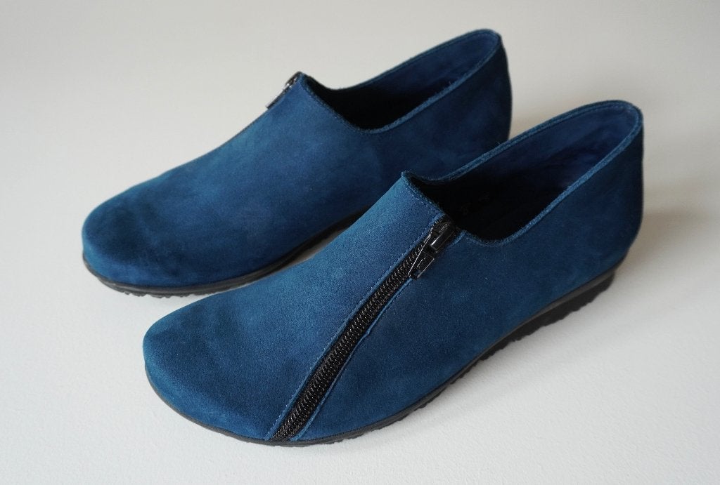 ZGAN Arche Frankrijk loafers blauw 38 schoenen suede, Kleding | Dames, Blauw, Instappers, Ophalen of Verzenden, Zo goed als nieuw