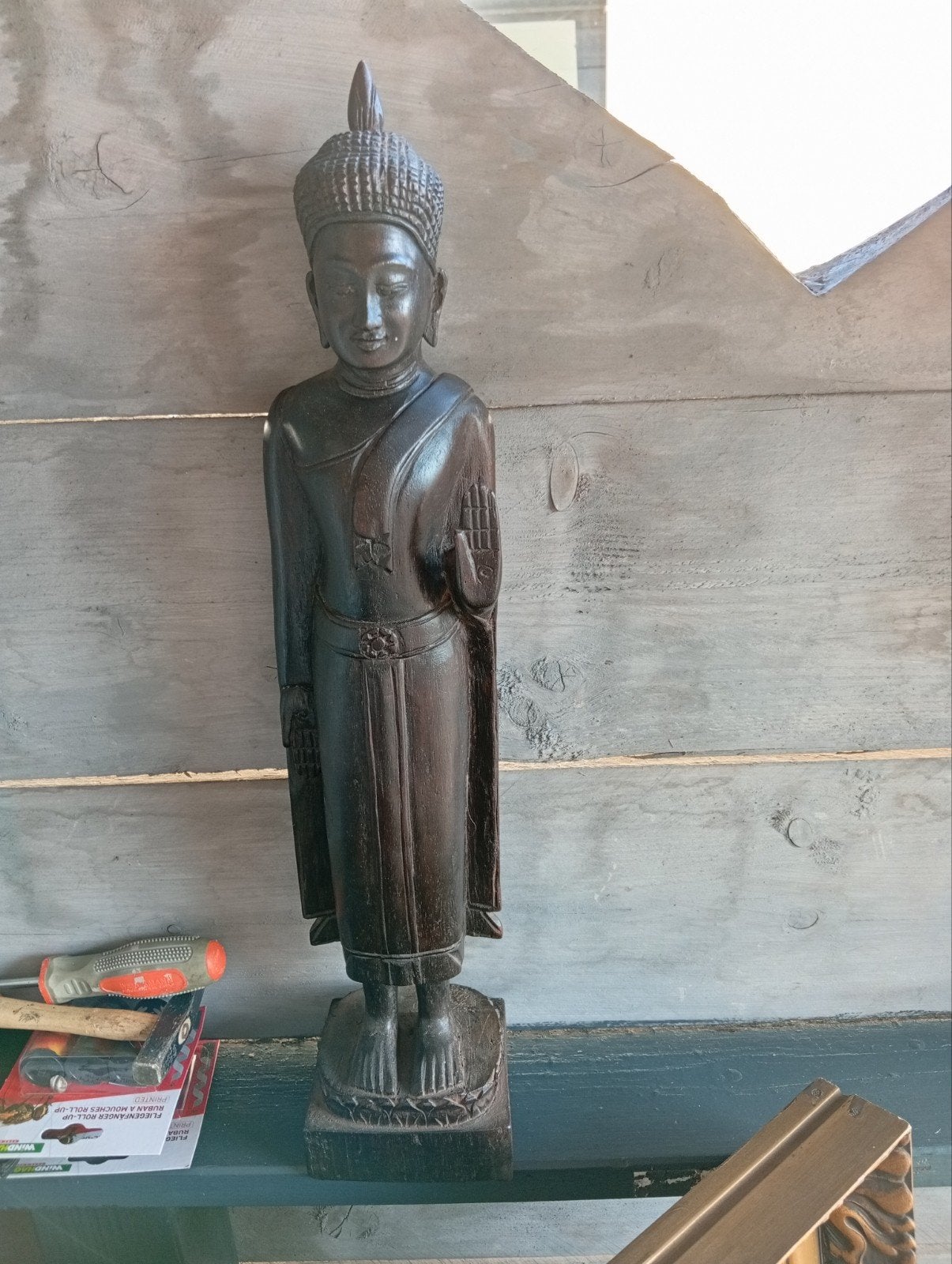 Houten Boeddha Beeld - Handgesneden Aziatische Sculptuur, Antiek en Kunst, Handgemaakt, Beeld, Hout, Bruin