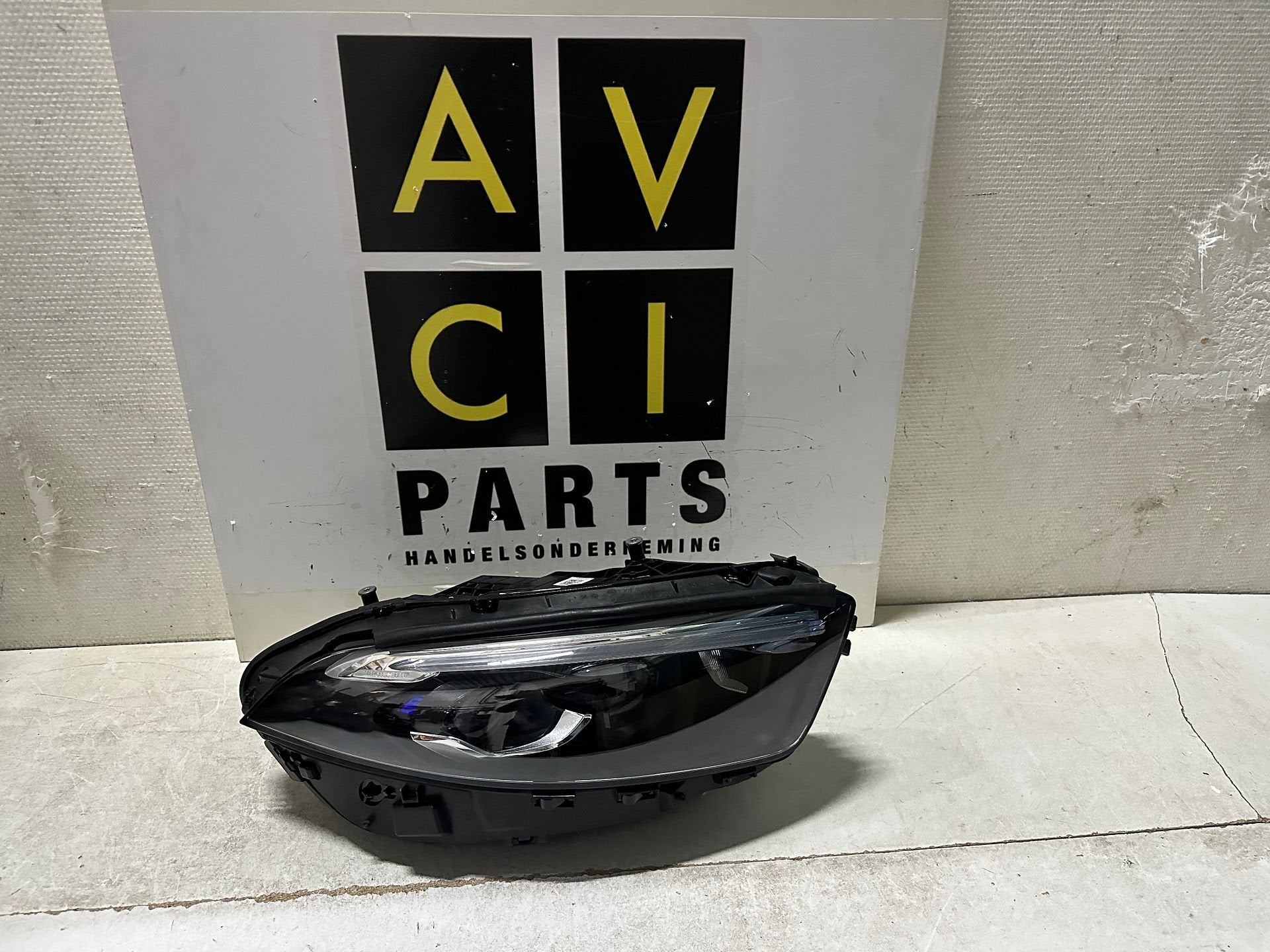 Koplamp Mercedes W177 Facelift Multibeam rechts A1779065804, Gebruikt, -, Ophalen of Verzenden, -