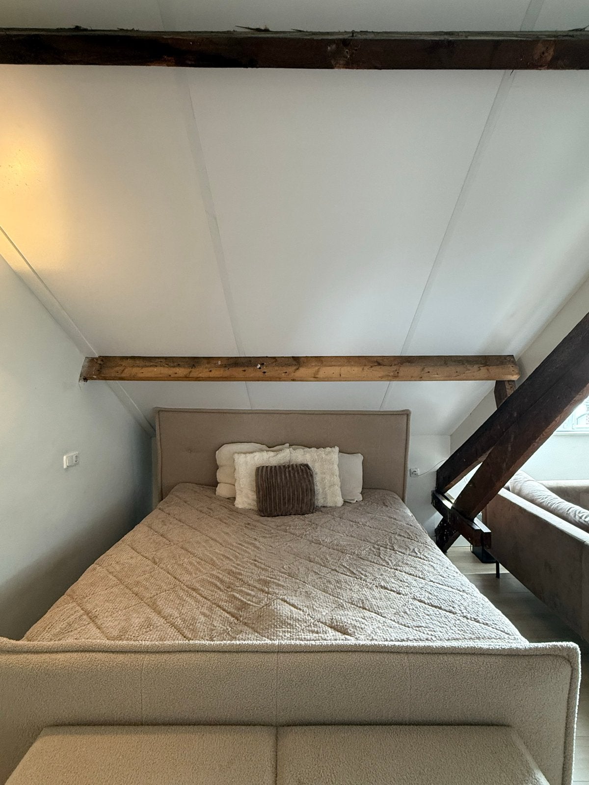 Teddy supreme boxspring met op bergruimte, Huis en Inrichting, Slaapkamer | Bedden, Ophalen, Beige, Teddy style, Tweepersoons