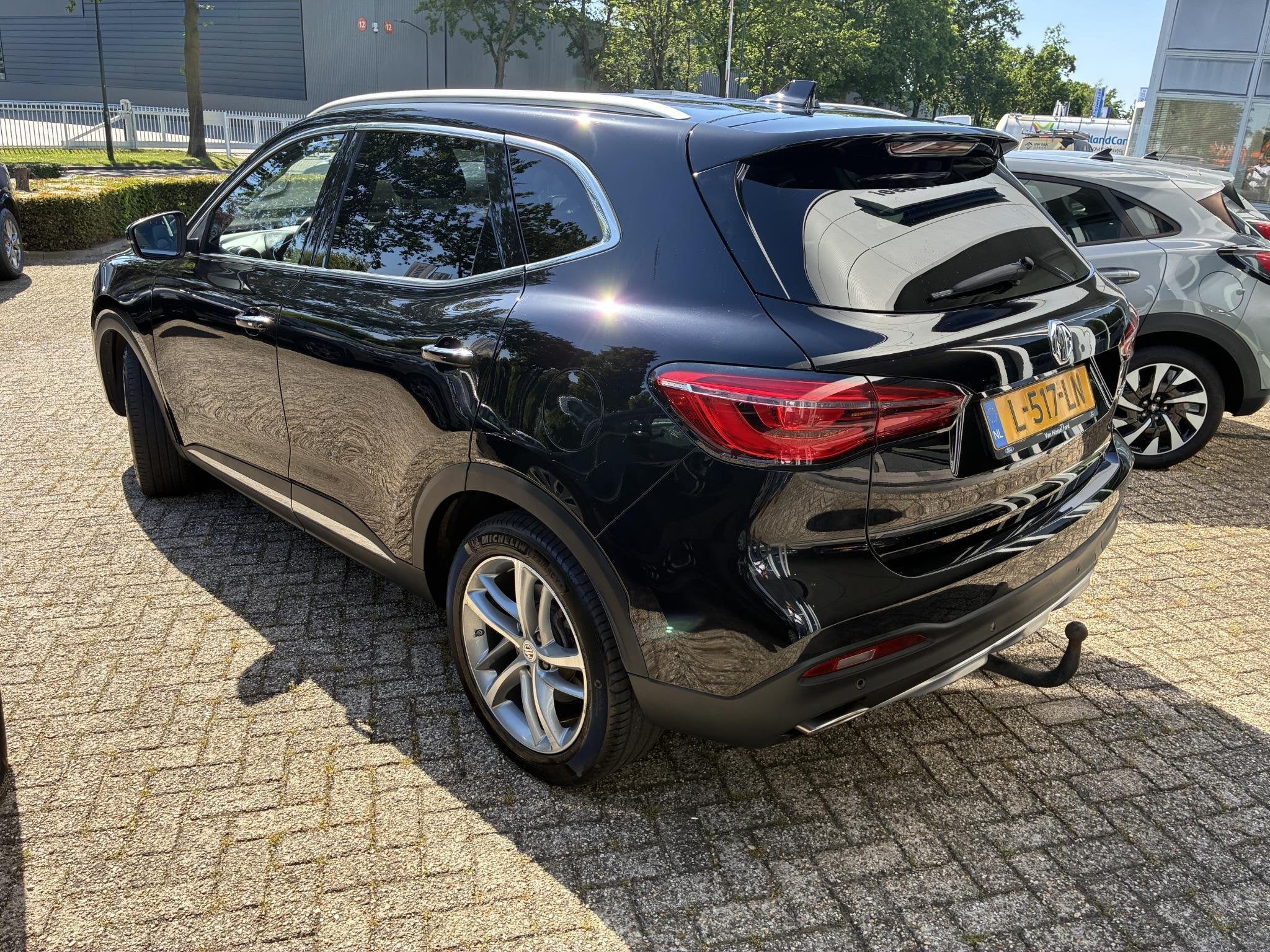 MG EHS 1.5 TGDI Edition1 PHEV Automaat - Lederen bekleding, Auto's, 12 maanden, Gebruikt, Euro 6, Zwart