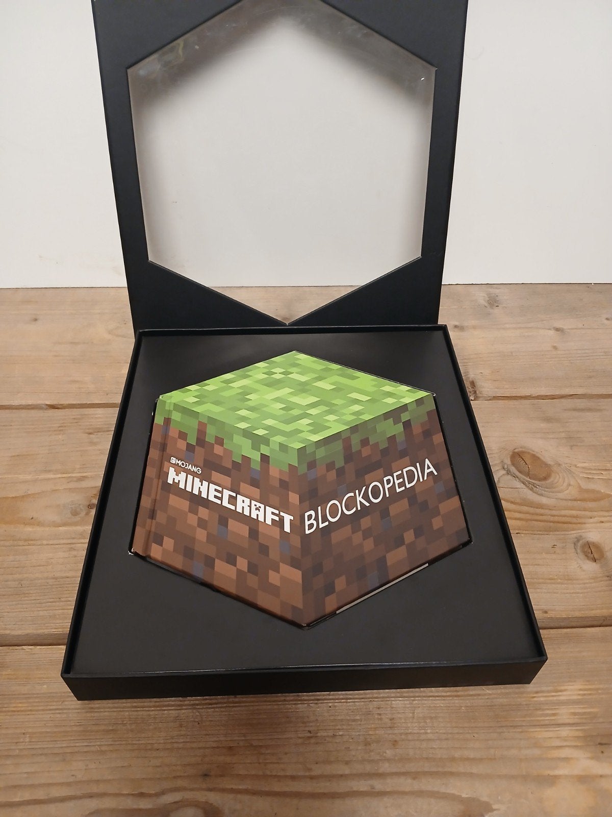 minecraft boek blockpedia boek mojang, Boeken, Ophalen of Verzenden, Zo goed als nieuw