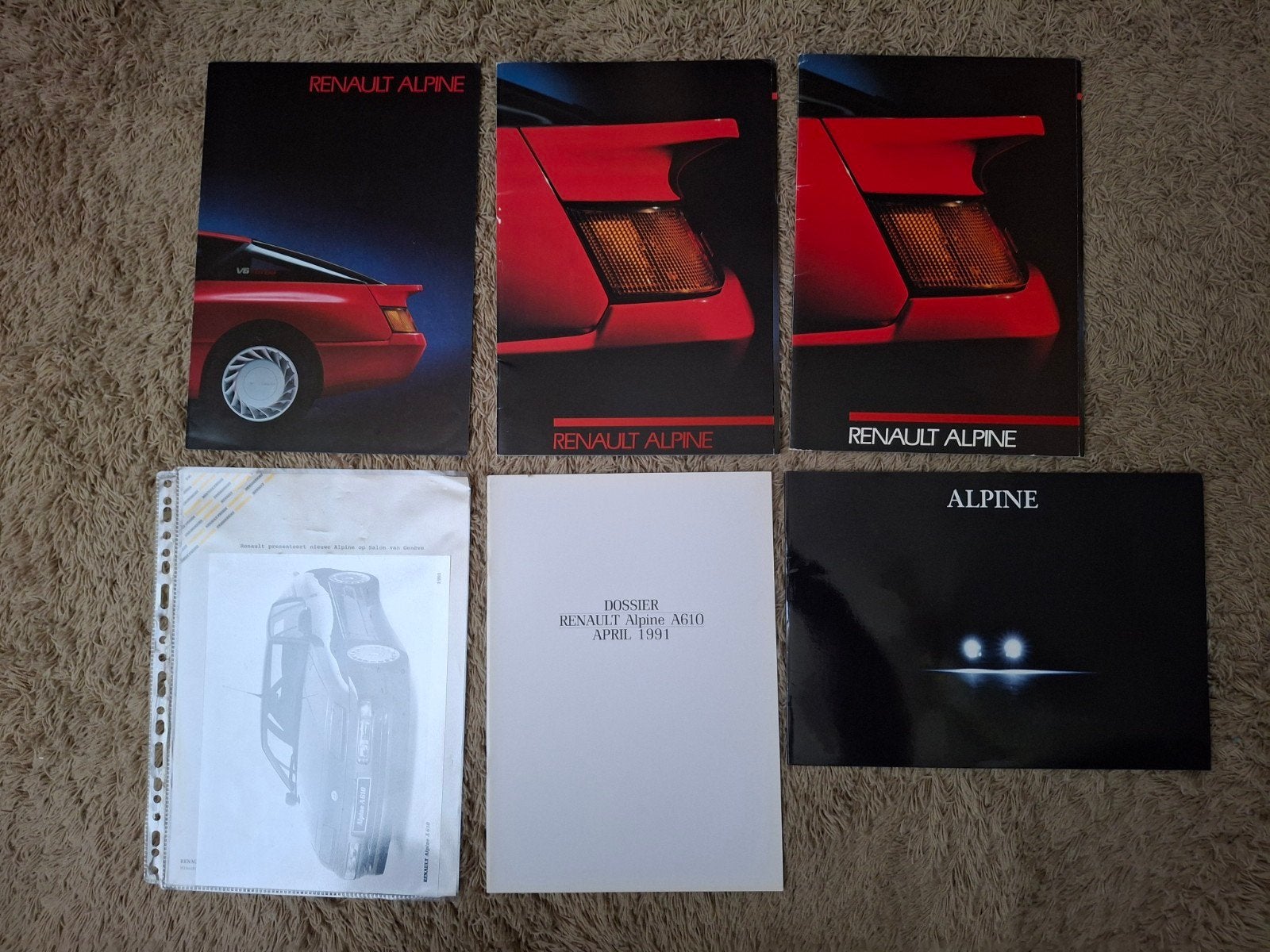 lot autofolders Renault Alpine/A610, Verzenden, Zo goed als nieuw, Renault