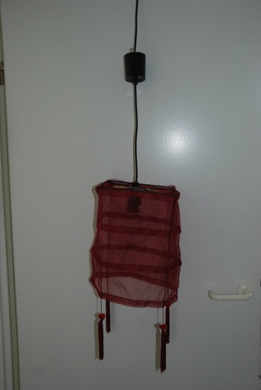 Lampenkap.                           Lampen kap met een ijz, Ophalen of Verzenden, Rood, Nieuw, Metaal