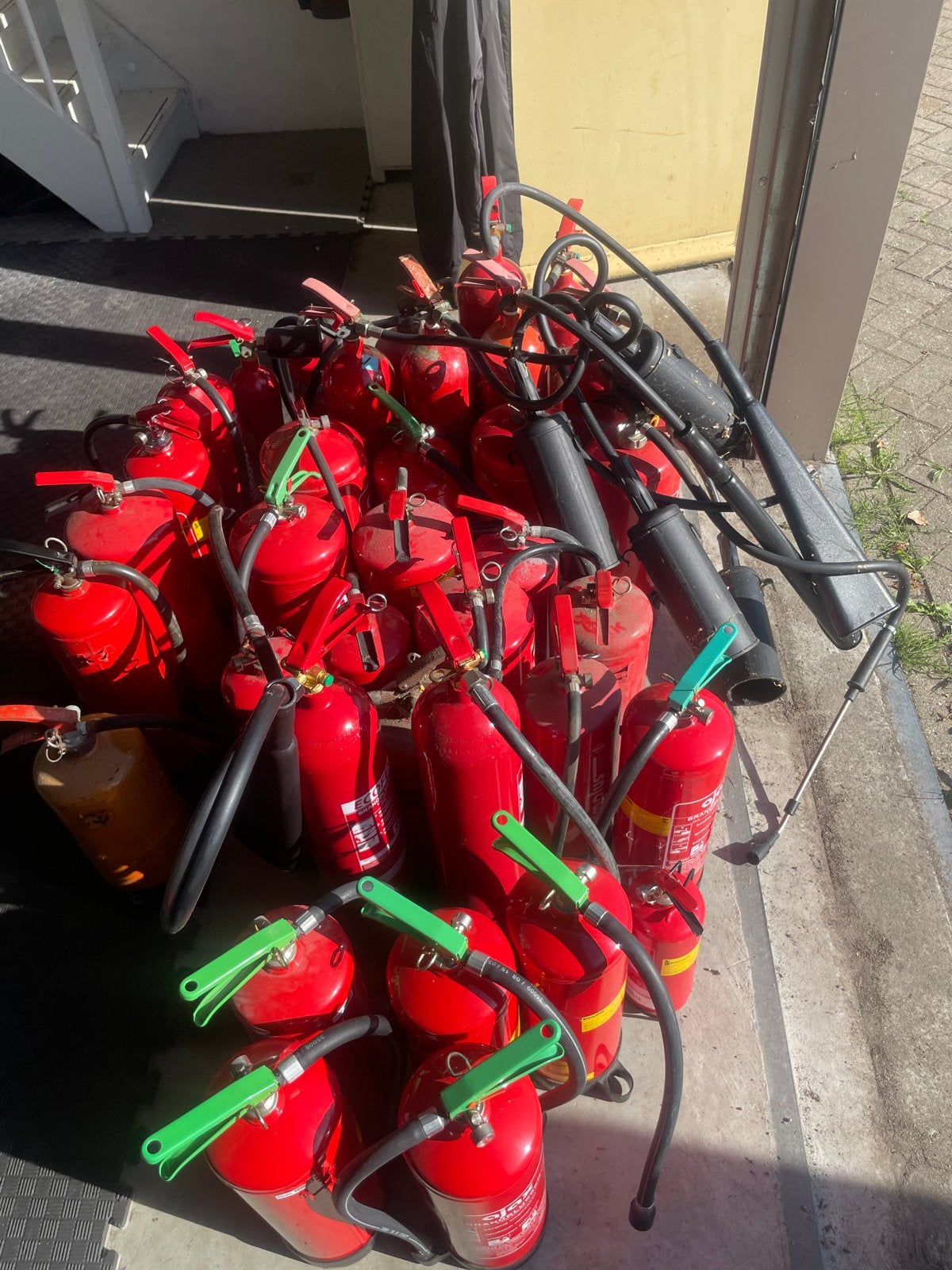 Partij brandblussers - diverse types en maten, Brandblusser, Ophalen of Verzenden, Flameline, Magneet 12 purmerend