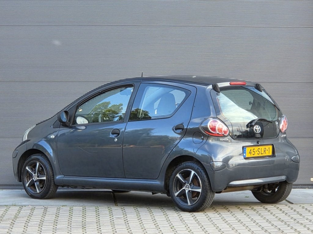 Toyota Aygo 1.0-12V Now, Nap, Airco, APK 10'27!, Auto's, Euro 5, Gebruikt, 4 stoelen, 68 pk
