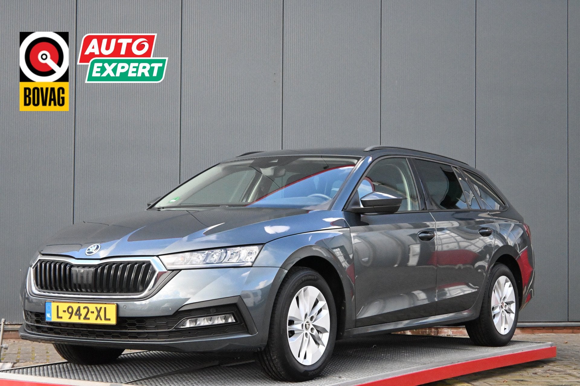 Skoda Octavia Combi 1.0 TSI Business Edition trekhaak, Auto's, Stof, Gebruikt, Verwarmde buitenspiegels, Origineel Nederlands