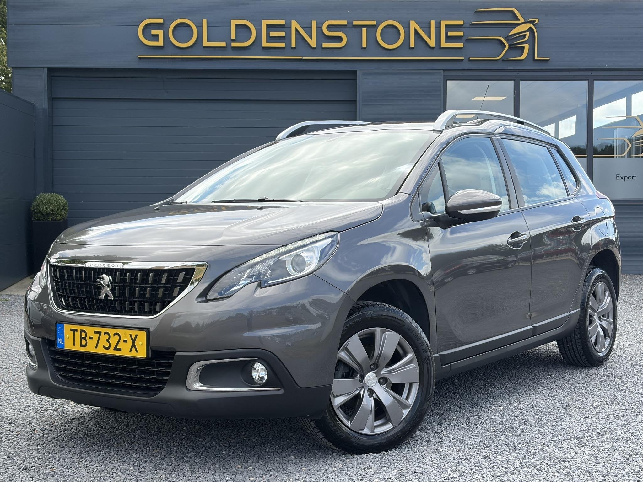 Peugeot 2008 1.2 PureTech Blue Lion D-riem vv in 2024 l Pano, Auto's, Peugeot, Voorwielaandrijving, Dealer onderhouden, Stof, Euro 6