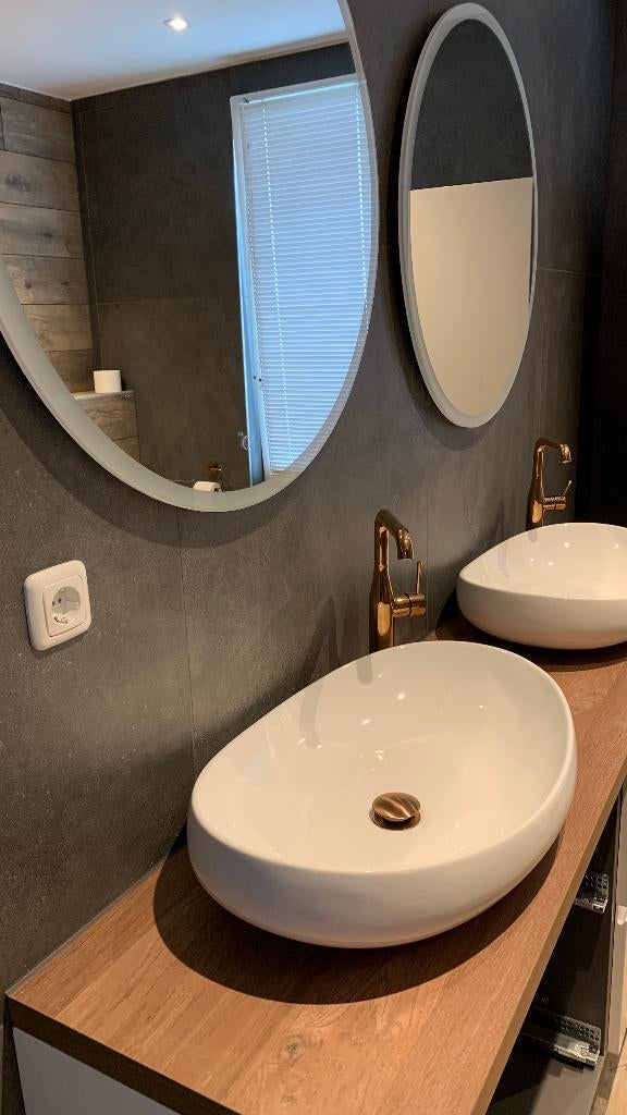 Foto 18 van Badkamerrenovatie 4600€Toiletrenovatie 2300€